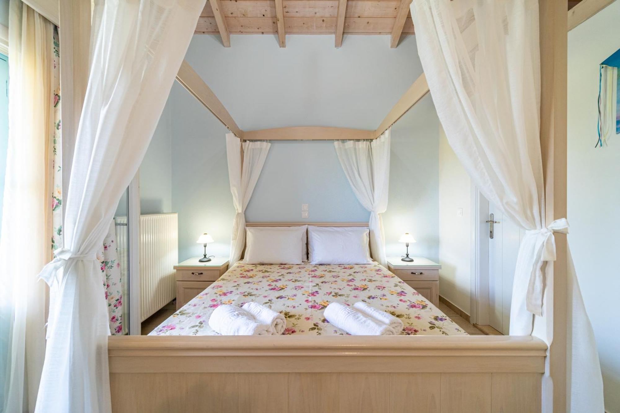 Aroggia Farm Villa Xanthatai Bagian luar foto
