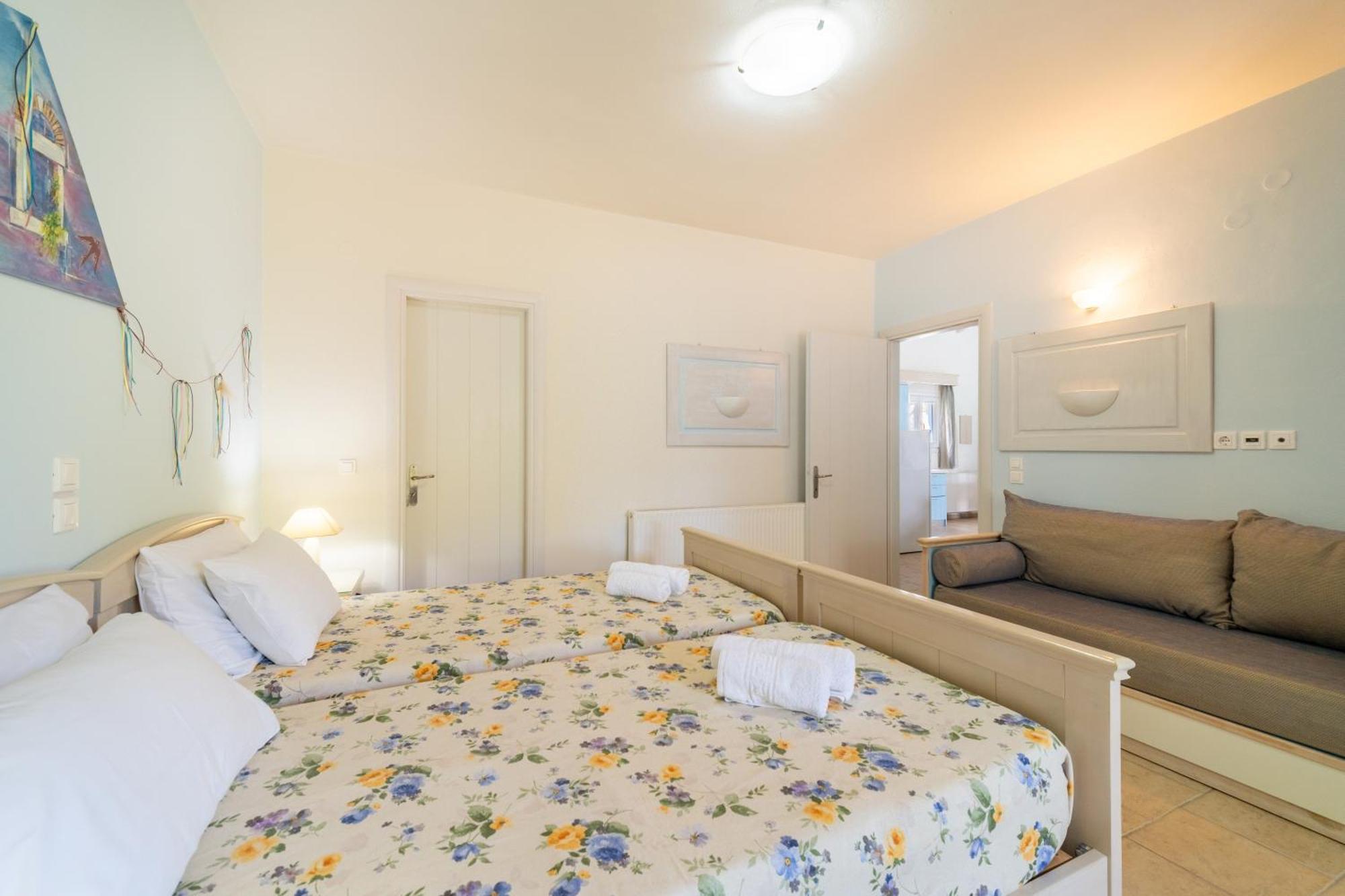 Aroggia Farm Villa Xanthatai Bagian luar foto